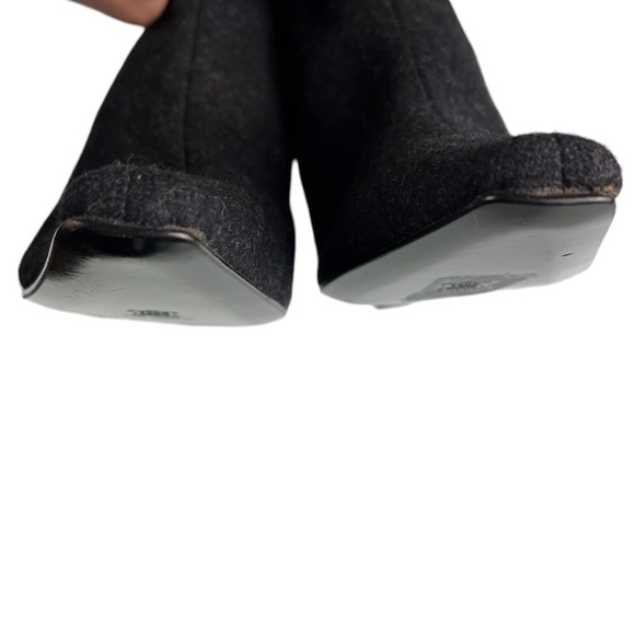 Bruno Magli Wool and Leather Embroidered Boots Size 8 Made in Italy - Picture 6 of 17